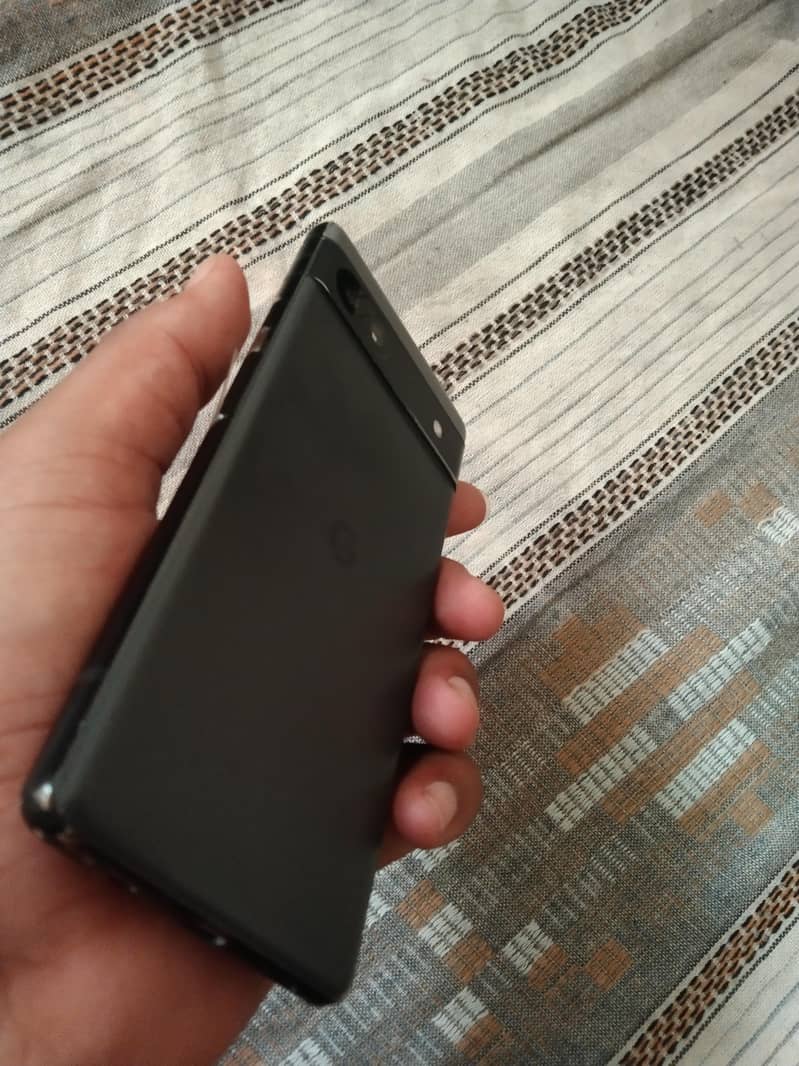 Google Pixel 6a 4