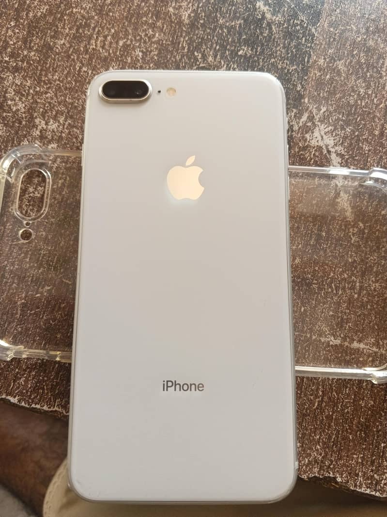 Apple iPhone 8 Plus 0