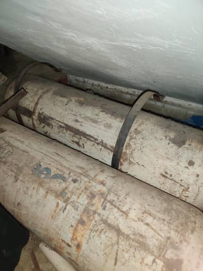 CNG kit with cylinders