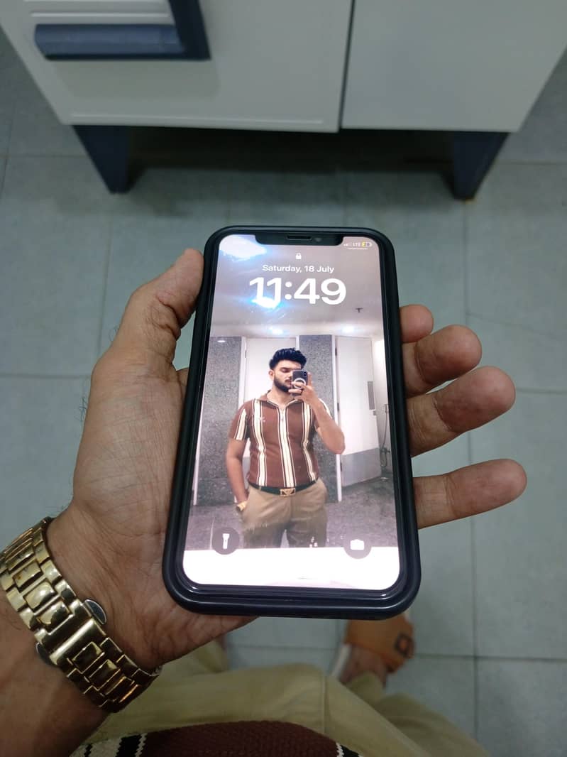 Apple iPhone X 5