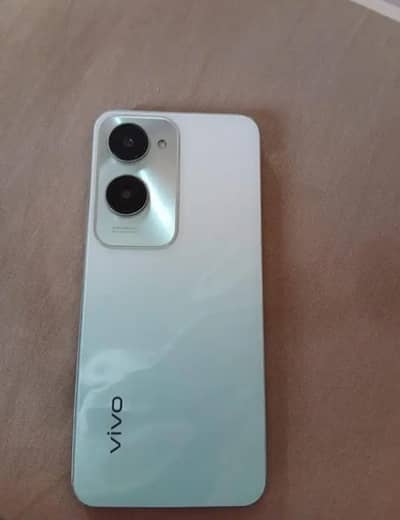 4 GB ram+ 2 128 GB memory Vivo Y18 original dabba charger 10 by 10