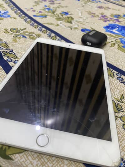 Apple ipad mini 5 64 gb total geniuene