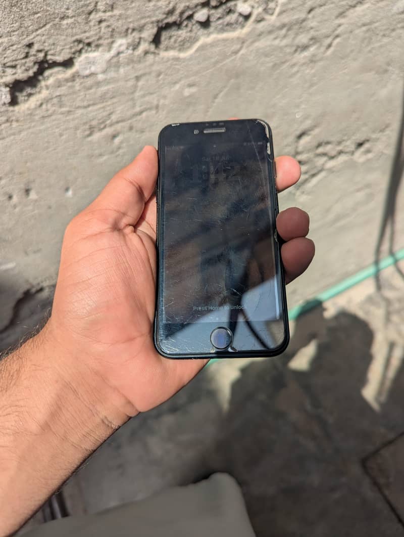 Apple iPhone SE 1
