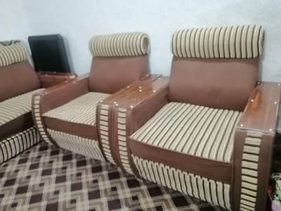 7 Seater sofa set Excellent condition