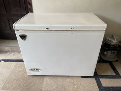 Used Waves deep freezer deluxe model