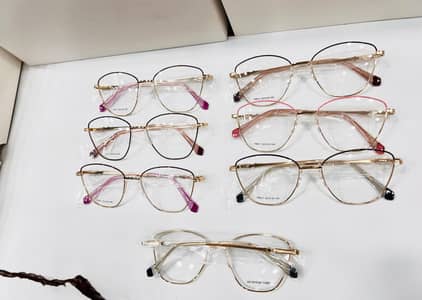 Ladies eyesight metal frame