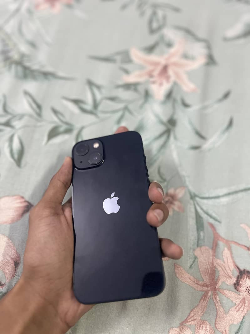 Apple iPhone 13 0