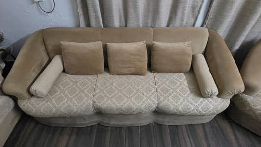 Comfortable 8-Seater Sofa Set in Good Condition (Beige/Cream)