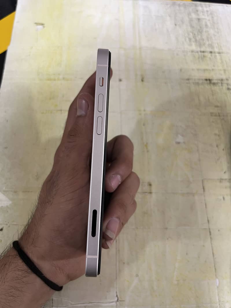 iPhone 12 0
