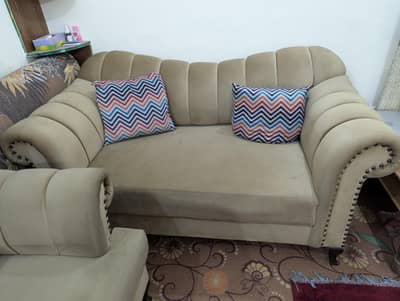 7 Luxury seater sofa set with wooden center table
