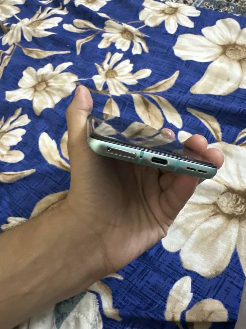 One Plus 8T 5