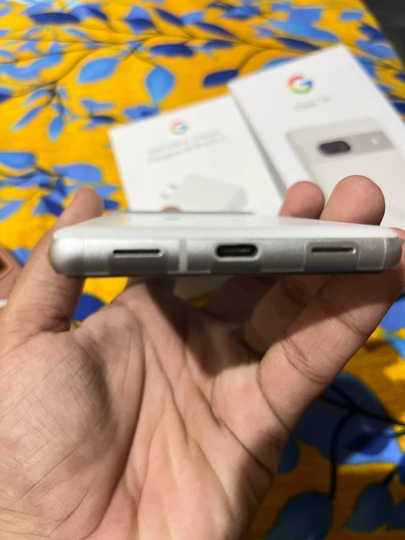 Google Pixel 7a 2