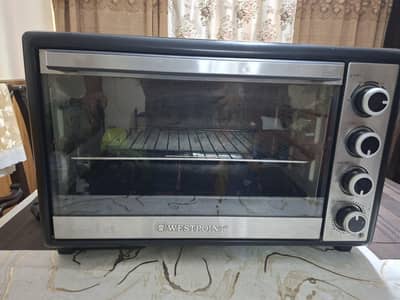 Westpoint  Almost new Oven 45 liters