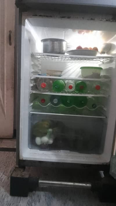 Haier HRF 340 REFRIGERATOR