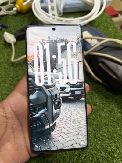 Vivo V30