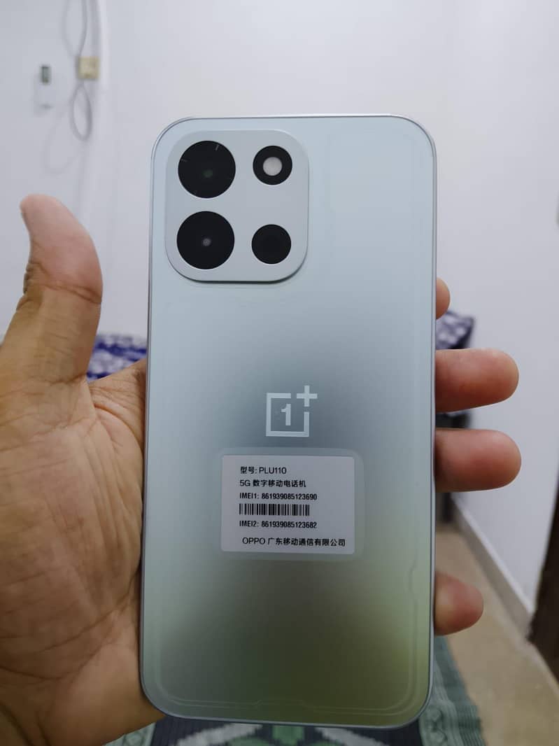 One Plus Open 8