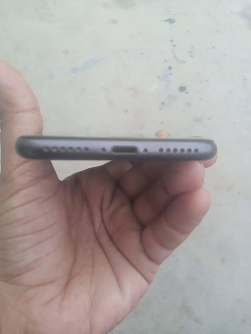 Apple iPhone 8 7