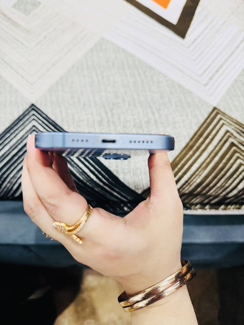 Iphone 14plus 3