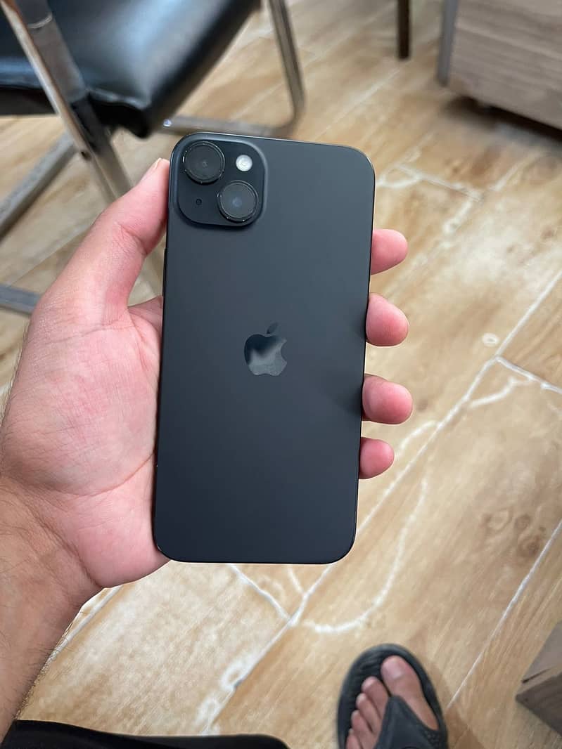 iPhone 15 plus 3