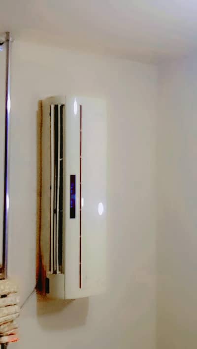Pel 1.5 Ton Science Split AC in 100% Genius Condition for Sale .