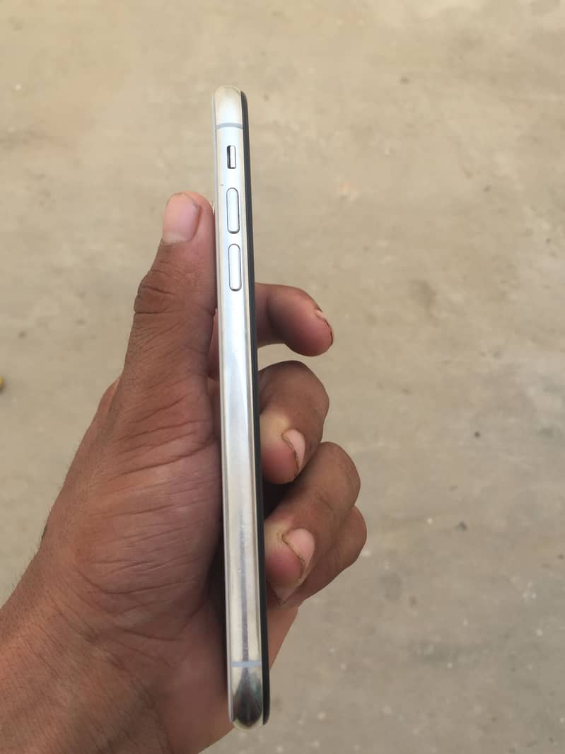 Apple iPhone X 2