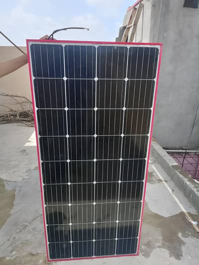 Solar Panel 200 watt | 10/10 Condition