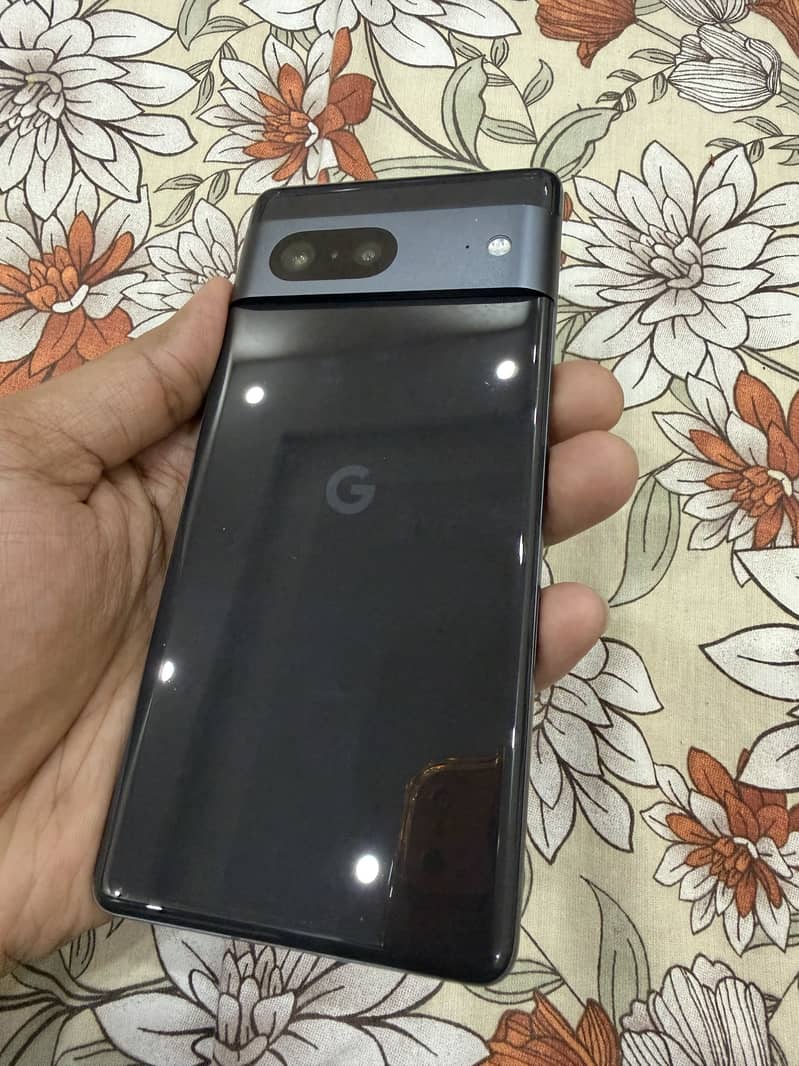 Pixel 7 10/10 condition 5