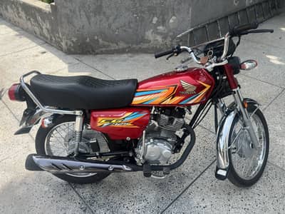 Honda Cg 125 2025 *600* Km Driven