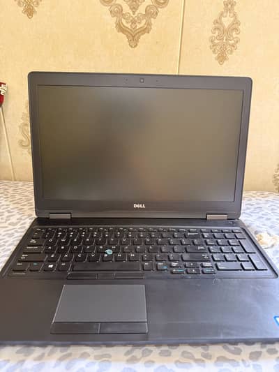 dell leditude 5580 i7 7th gen with graphics card 2gb and 12 gb ram
