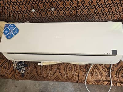 Haier ac 1 ton good condition