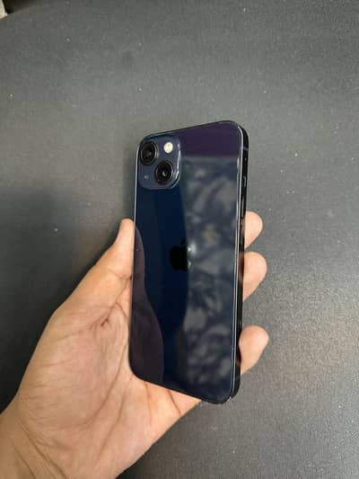 Apple iPhone 13