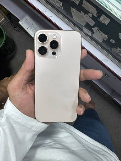 Apple iPhone 16 Pro Max