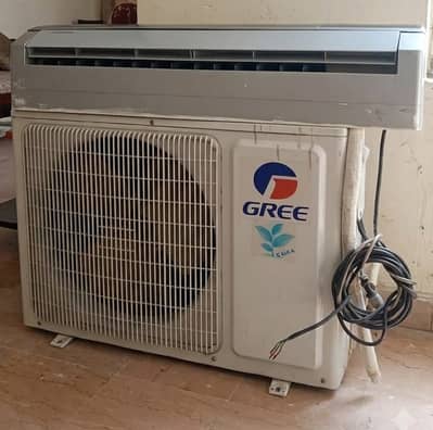 Gree 1.5 Ton Inverter AC Heat & Cool