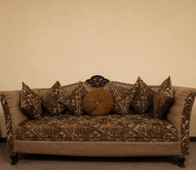 Beautiful sofa set 1