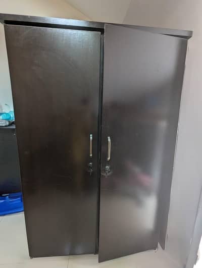 patex wardrobe for urgent sale