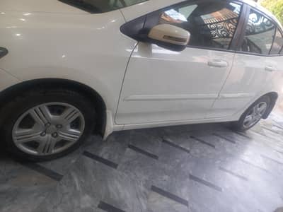 175/65  R 15 honda city tyres for sell