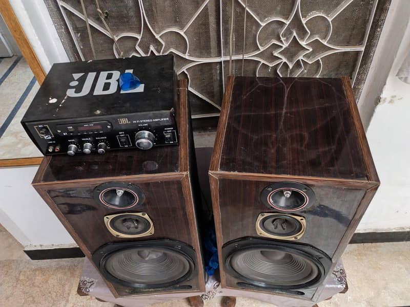 speakers 3