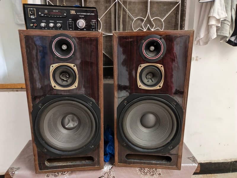 speakers 6