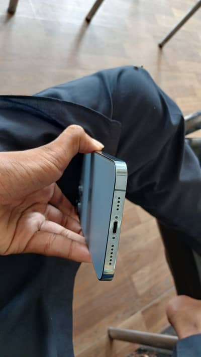 Good phone in my use contact me on my number 03/23/46/33/097