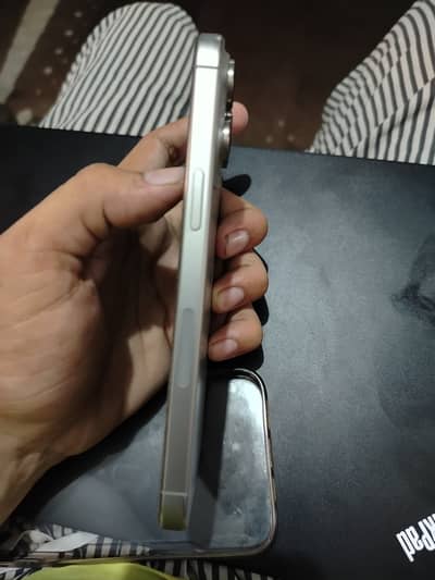 Apple iPhone 15 Pro Max -[256Gb ] [JV]. Natural titanium