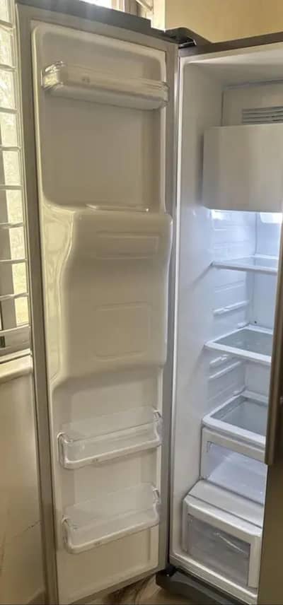 Samsung Non Frost Inverter Technolgy Dispnser Double Door Refrigerator