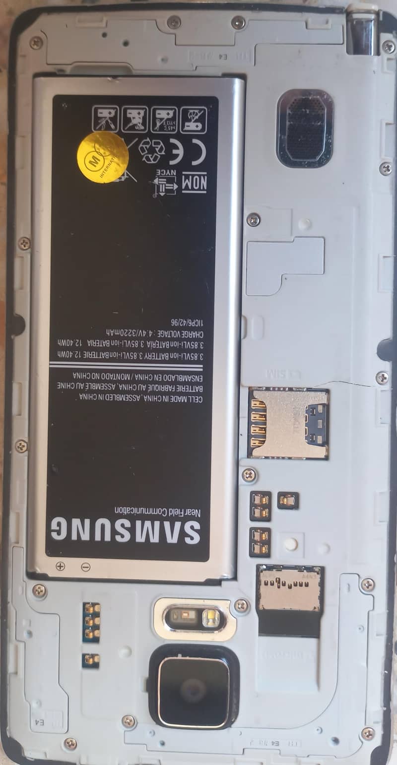 Samsung Mobile Note4 1