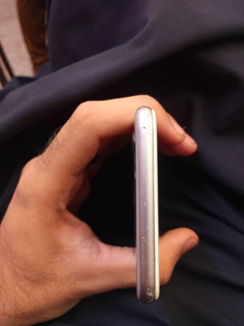 Apple iPhone 6 3