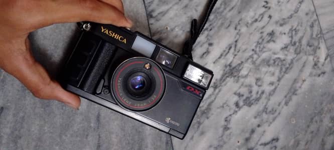 yashica 35mm vintage film camera made in japan