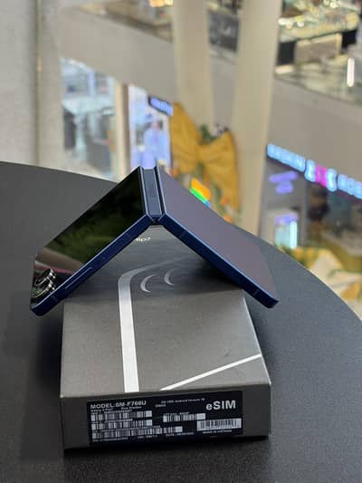 Samsung Mobile Z Flip 7