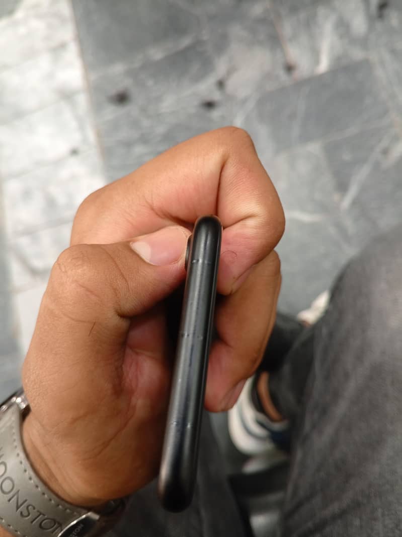 Apple iPhone 7 2