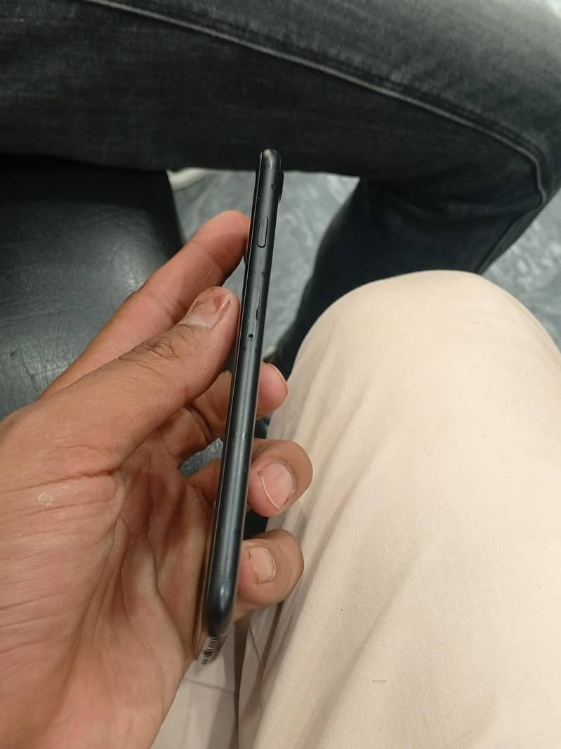 Apple iPhone 7 5