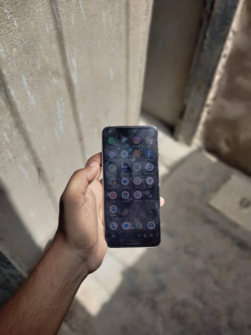 Google Pixel 8 2