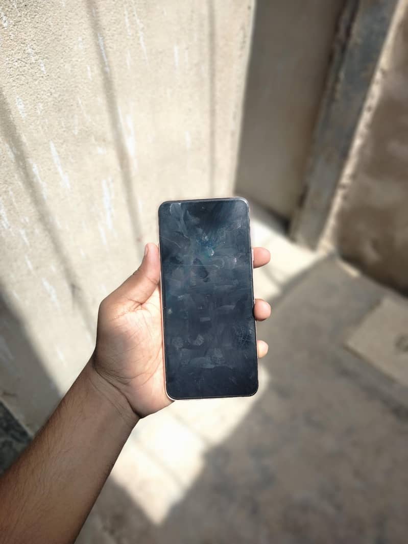 Google Pixel 8 4