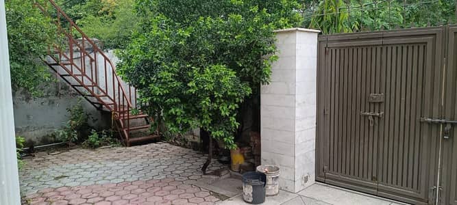 Direct owner 3 Marla portion for Couple near Allah ho gol chakar